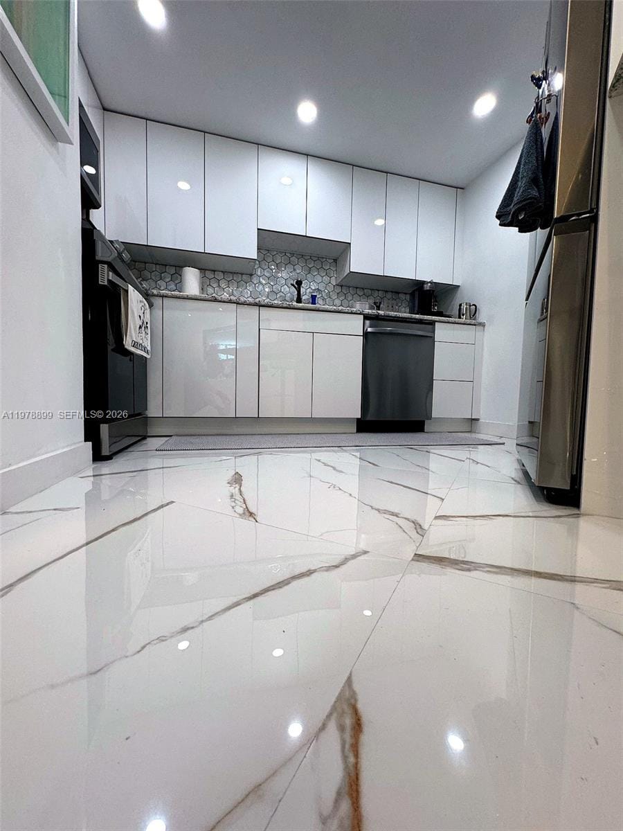 999 Brickell Bay Drive 710 — photo 2