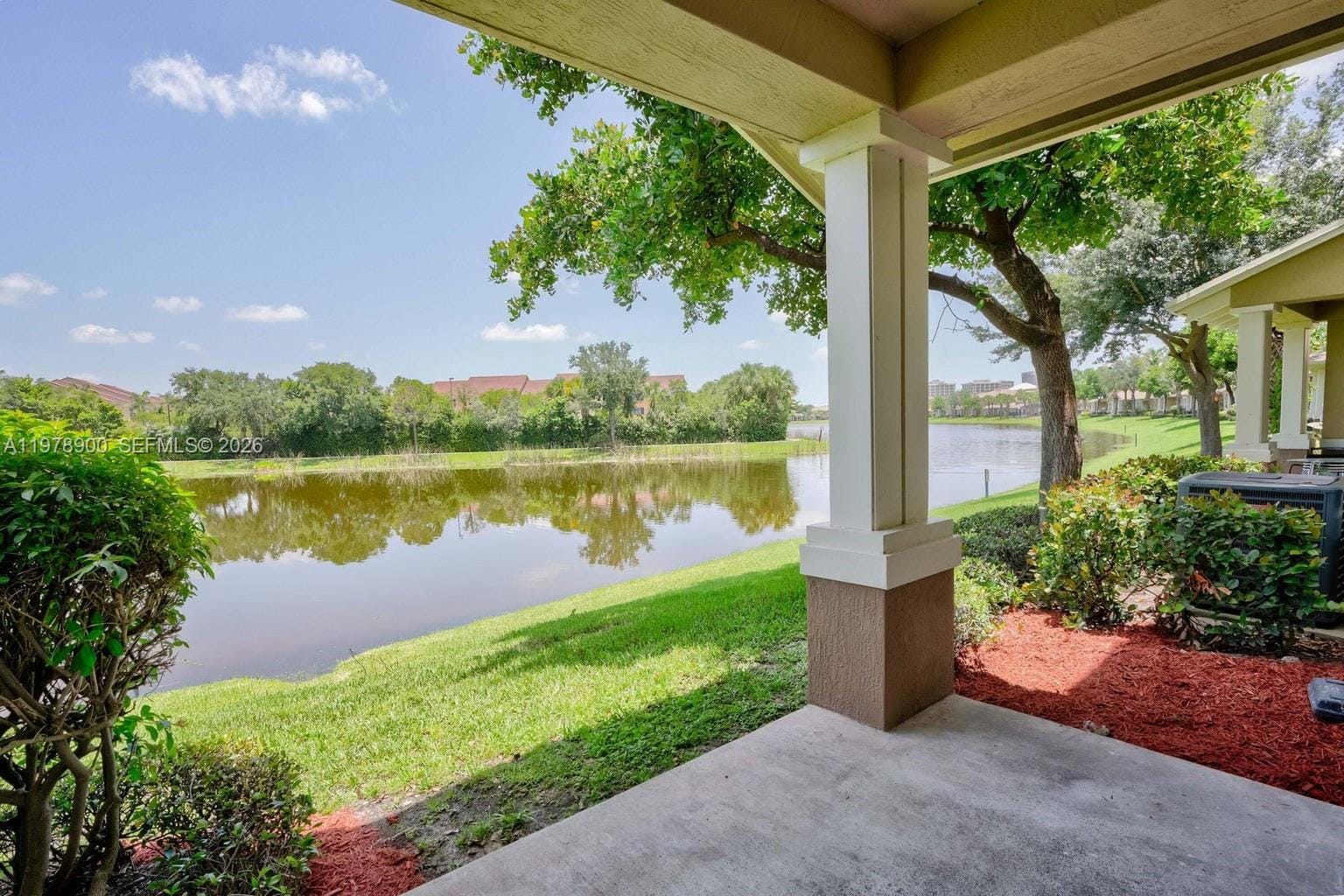 477 Pacific Grove Drive 2, West Palm Beach, FL 33401 photo 2