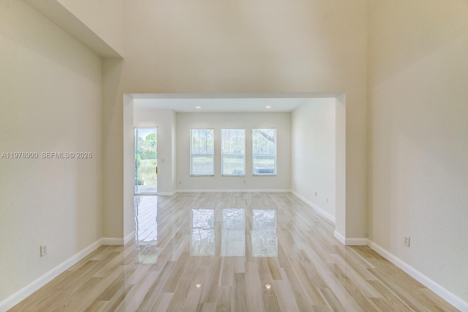 477 Pacific Grove Drive 2, West Palm Beach, FL 33401 photo 17
