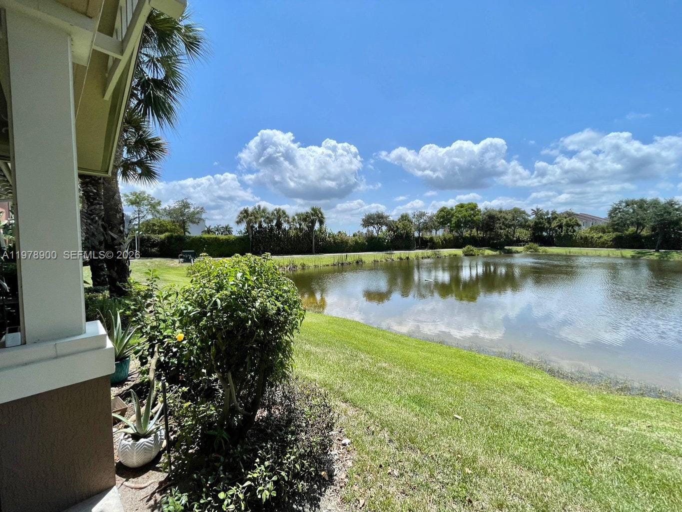 477 Pacific Grove Drive 2, West Palm Beach, FL 33401 photo 6