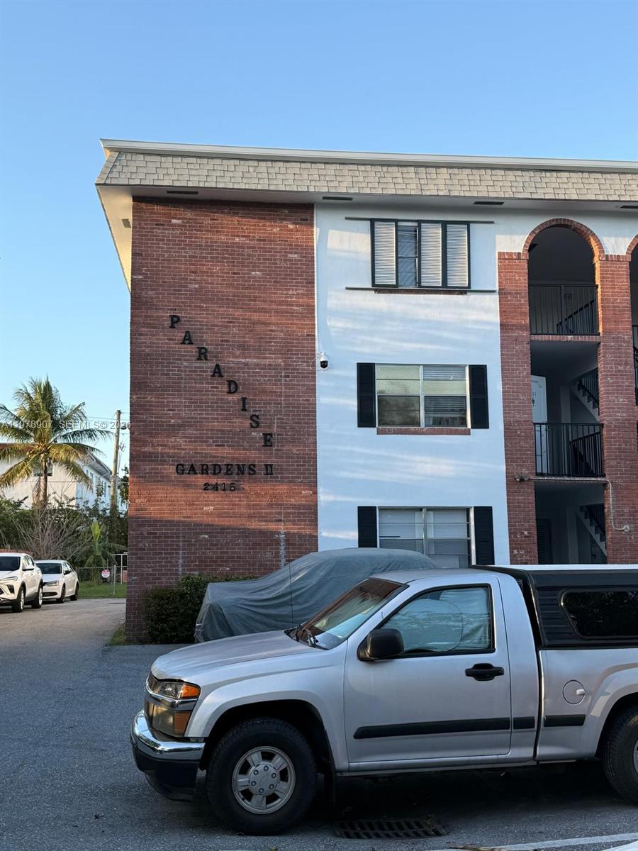 2415 Lincoln Street 103, Hollywood, FL 33020, Hollywood