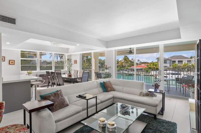 10180 W Bay Harbor Drive 2a, Bay Harbor Islands, FL 33154
