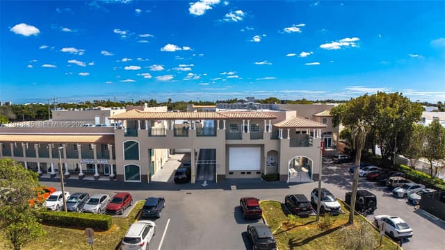 10200 NW 25th Street, Doral, FL 33172