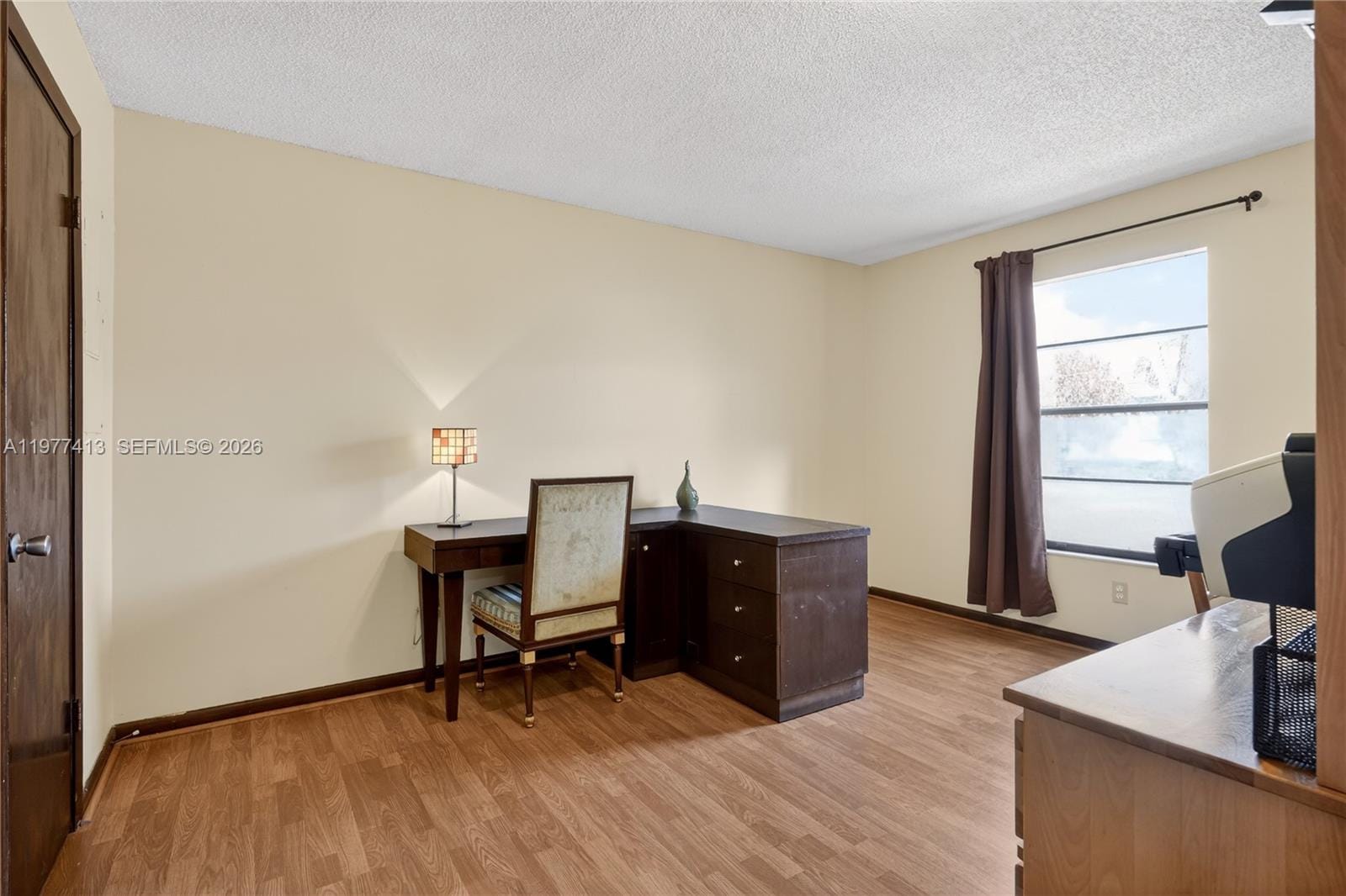 281 NE Greenbrier Avenue — photo 11