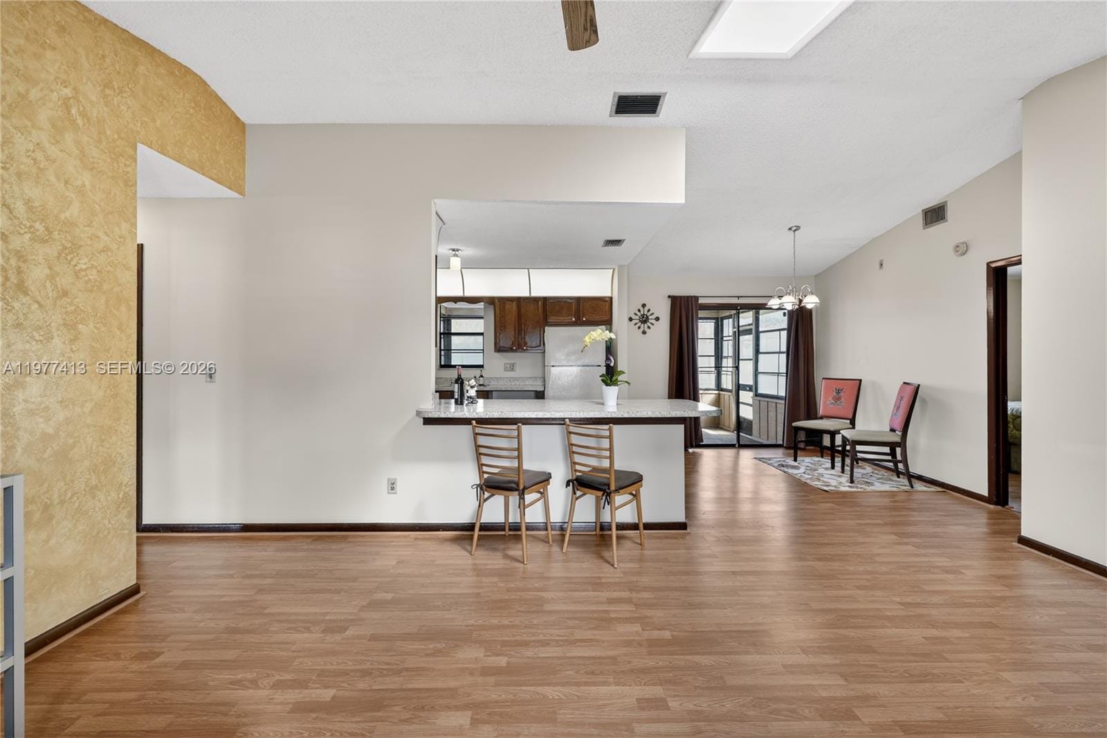 281 NE Greenbrier Avenue — photo 3