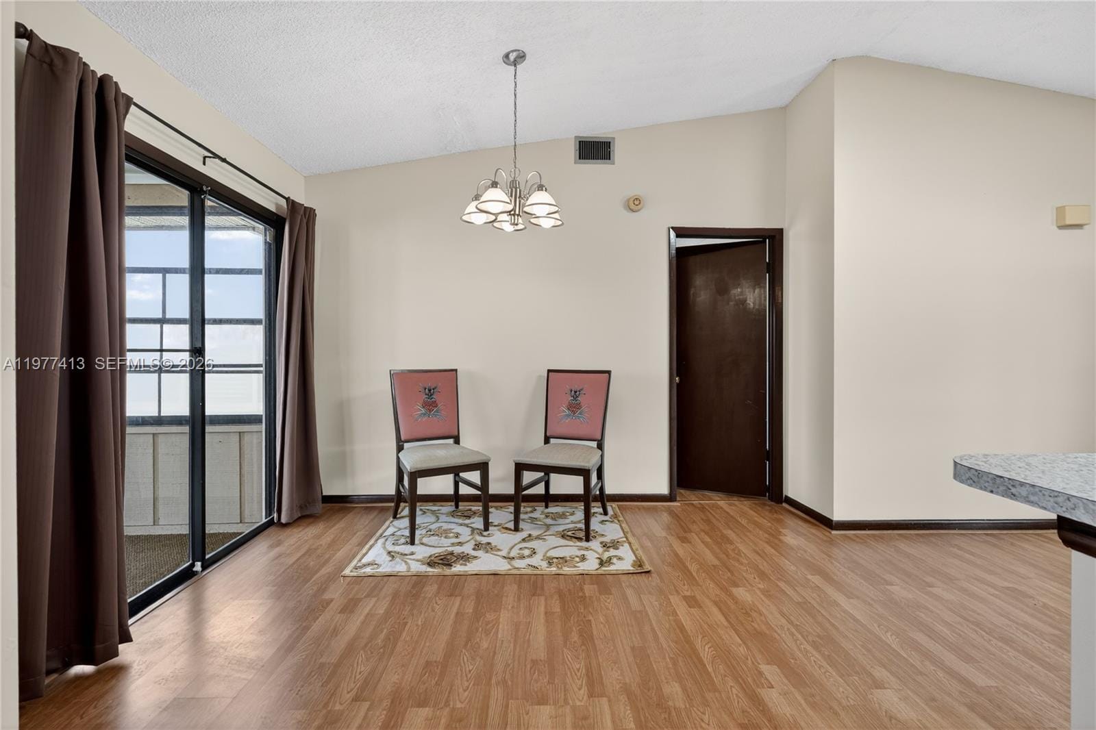 281 NE Greenbrier Avenue — photo 6