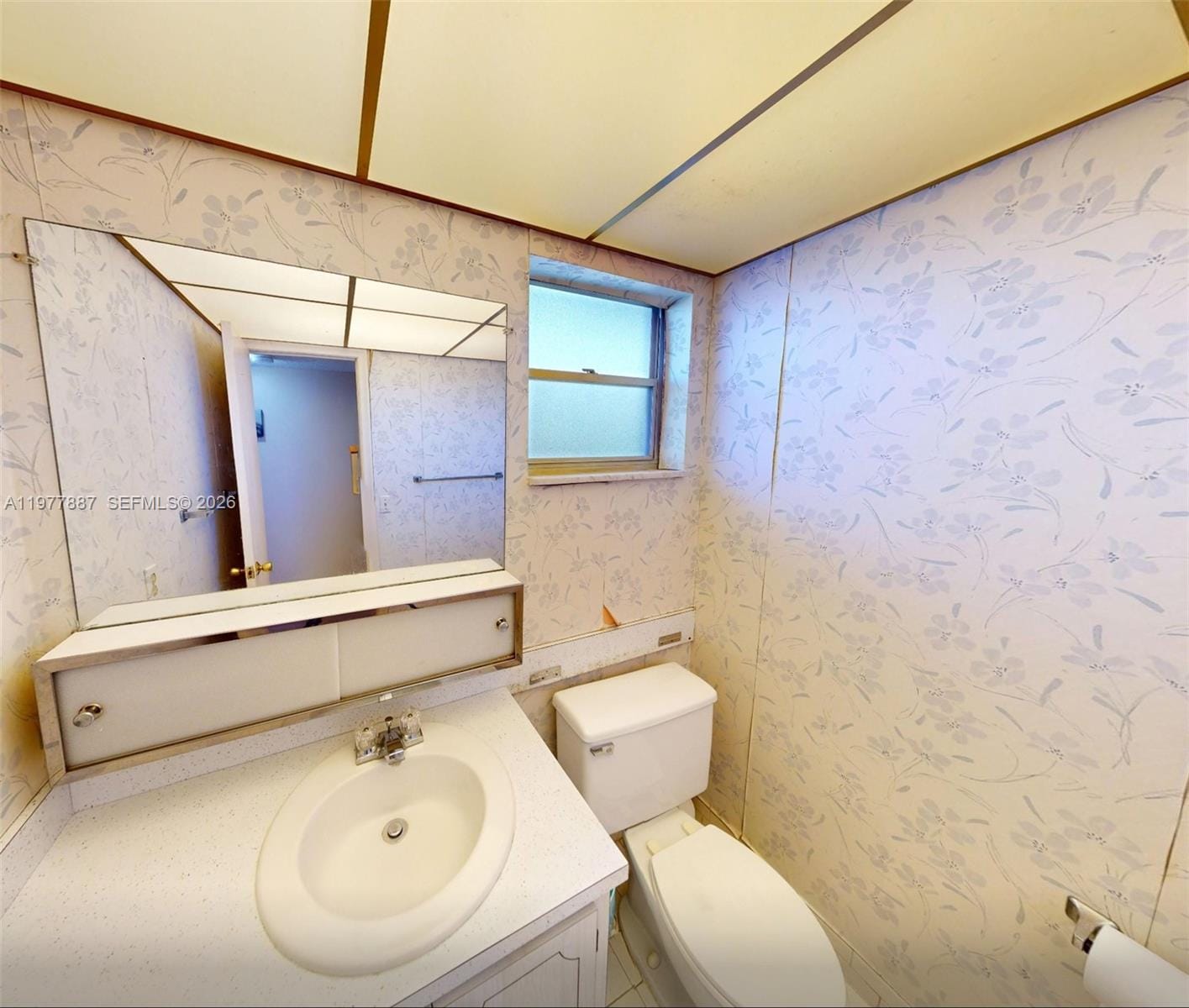 619 NE 14th Avenue 303, Hallandale Beach, FL 33009 photo 15