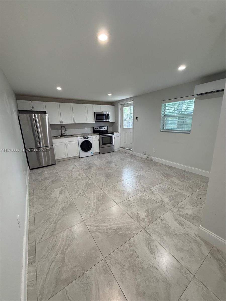 1279 NE 40th Place 3 — photo 4