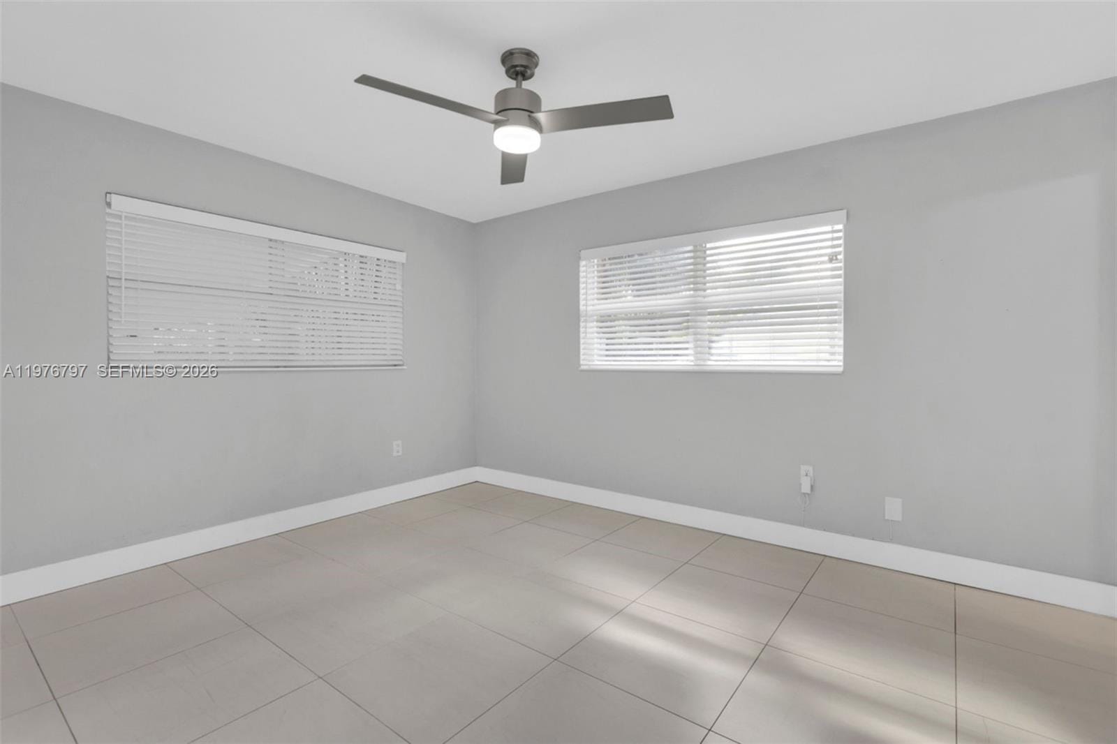 1577 NE 48th Court, Oakland Park, FL 33334 photo 21