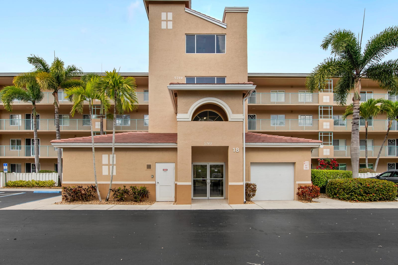 5749 Gemstone Court 403, Boynton Beach, FL 33437 photo 2