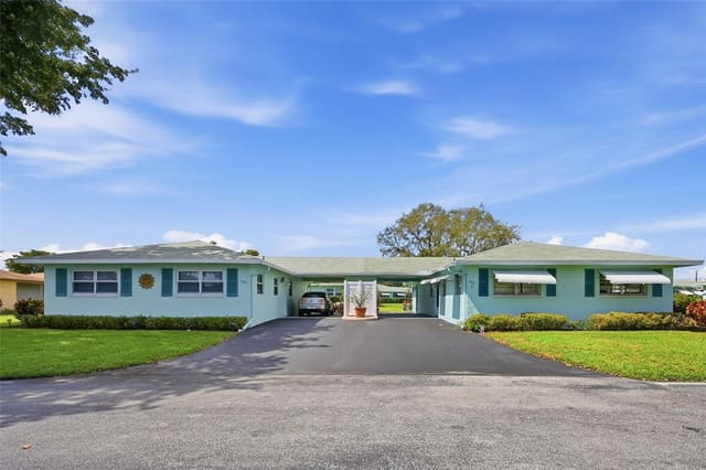 602 Hummingbird Lane 602, Country Manors, Delray Beach, FL