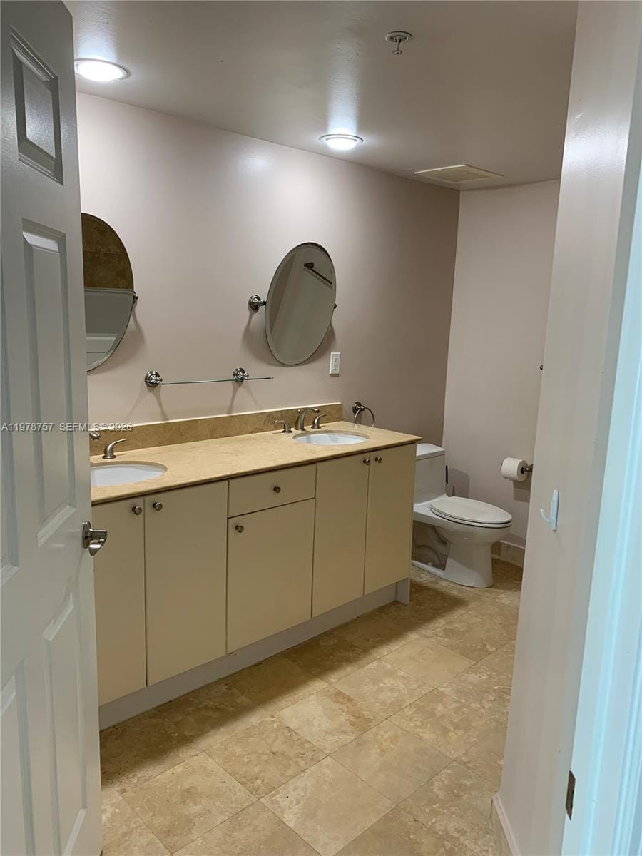 1745 E Hallandale Beach Boulevard 2204W — photo 12