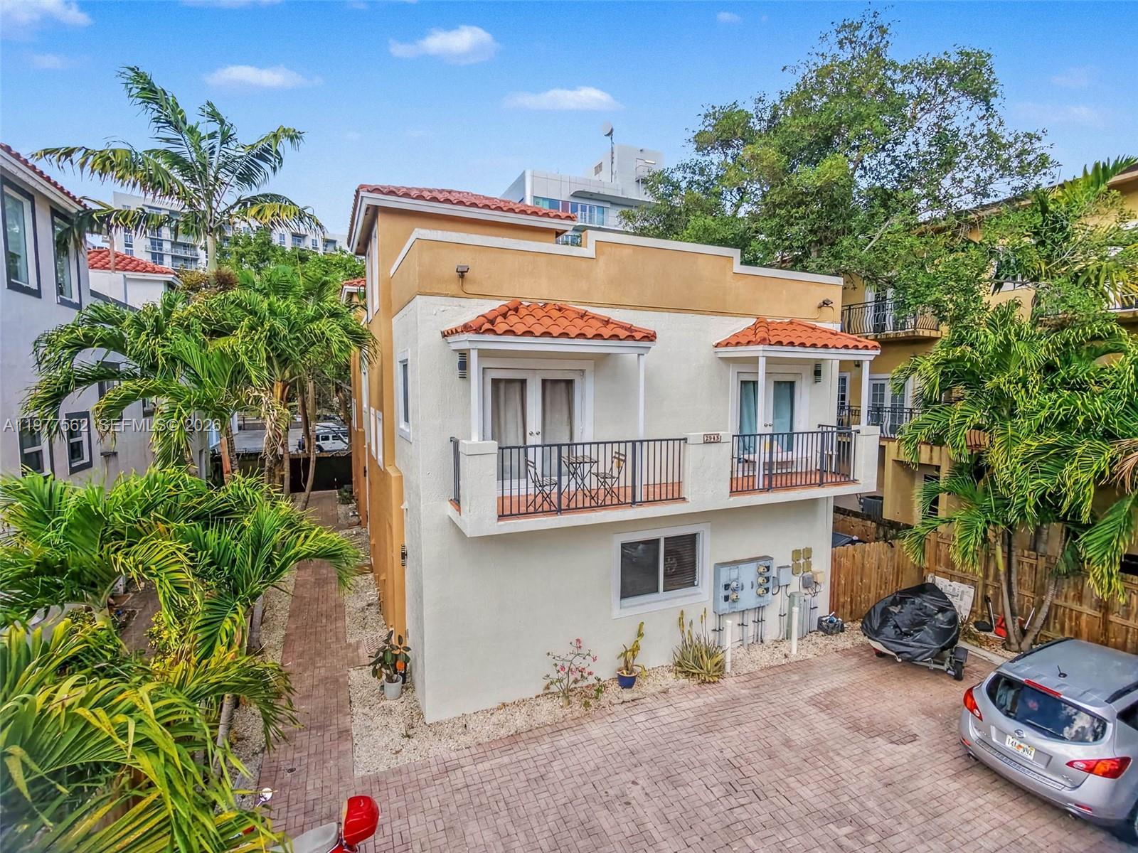 2945 Coconut Avenue, Miami, FL 33133, Miami