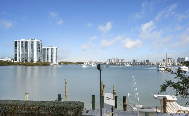 16558 NE 26th Avenue 2G, North Miami Beach, FL 33160