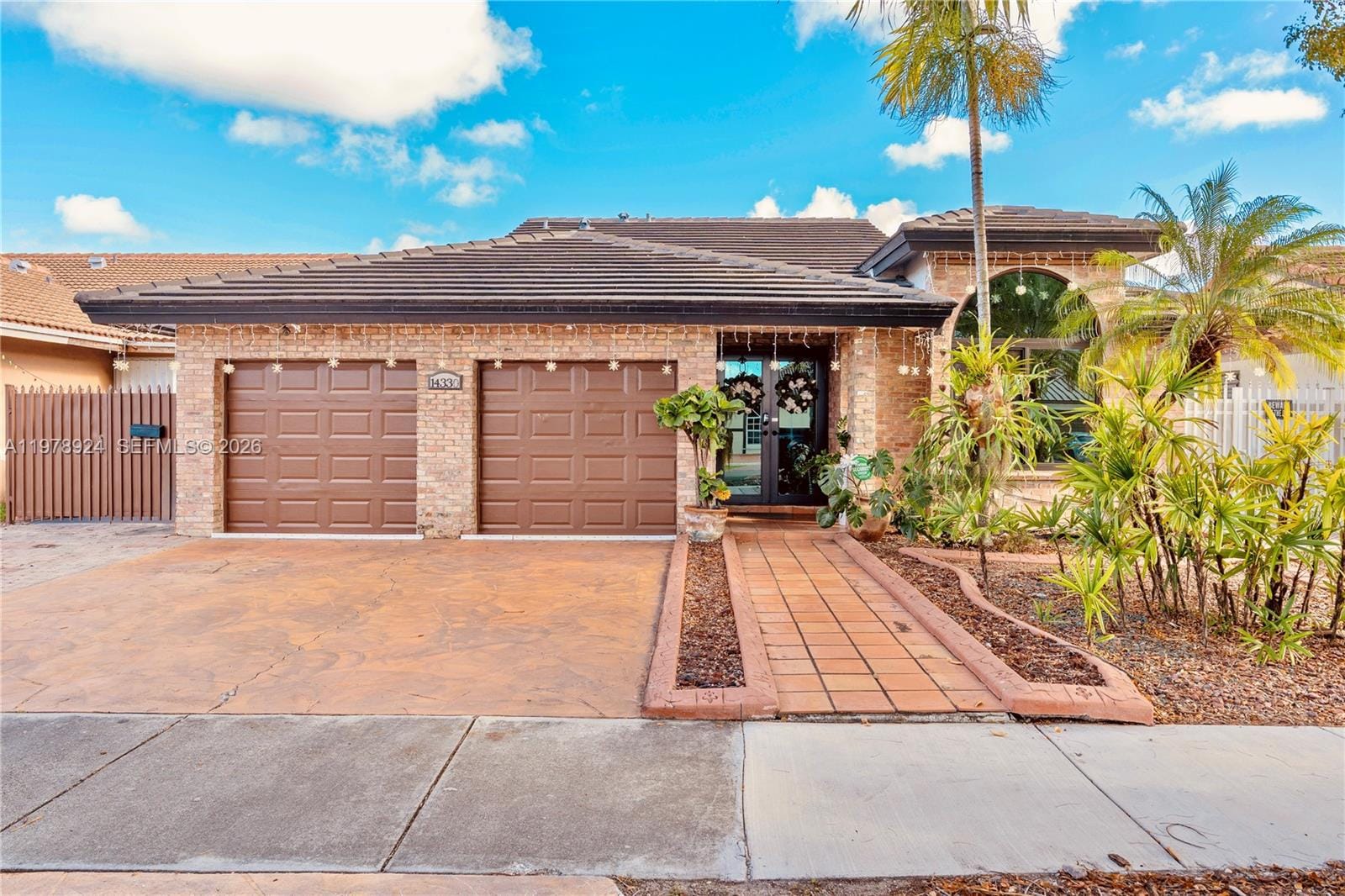 14330 SW 50th Street — photo 2