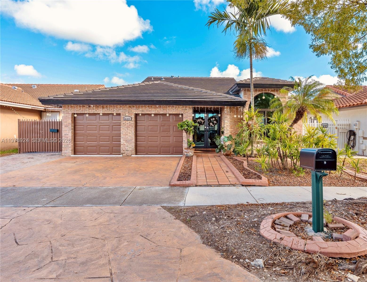 14330 SW 50th Street — photo 3