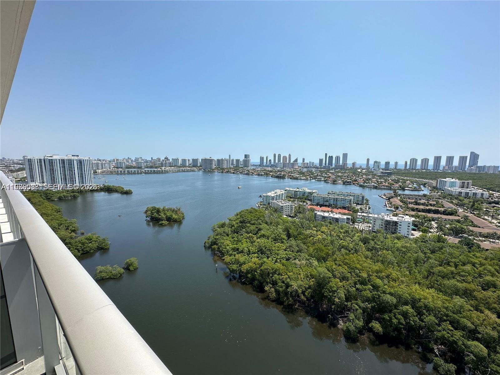 16385 Biscayne Boulevard 2716, North Miami Beach, FL 33160, North Miami Beach