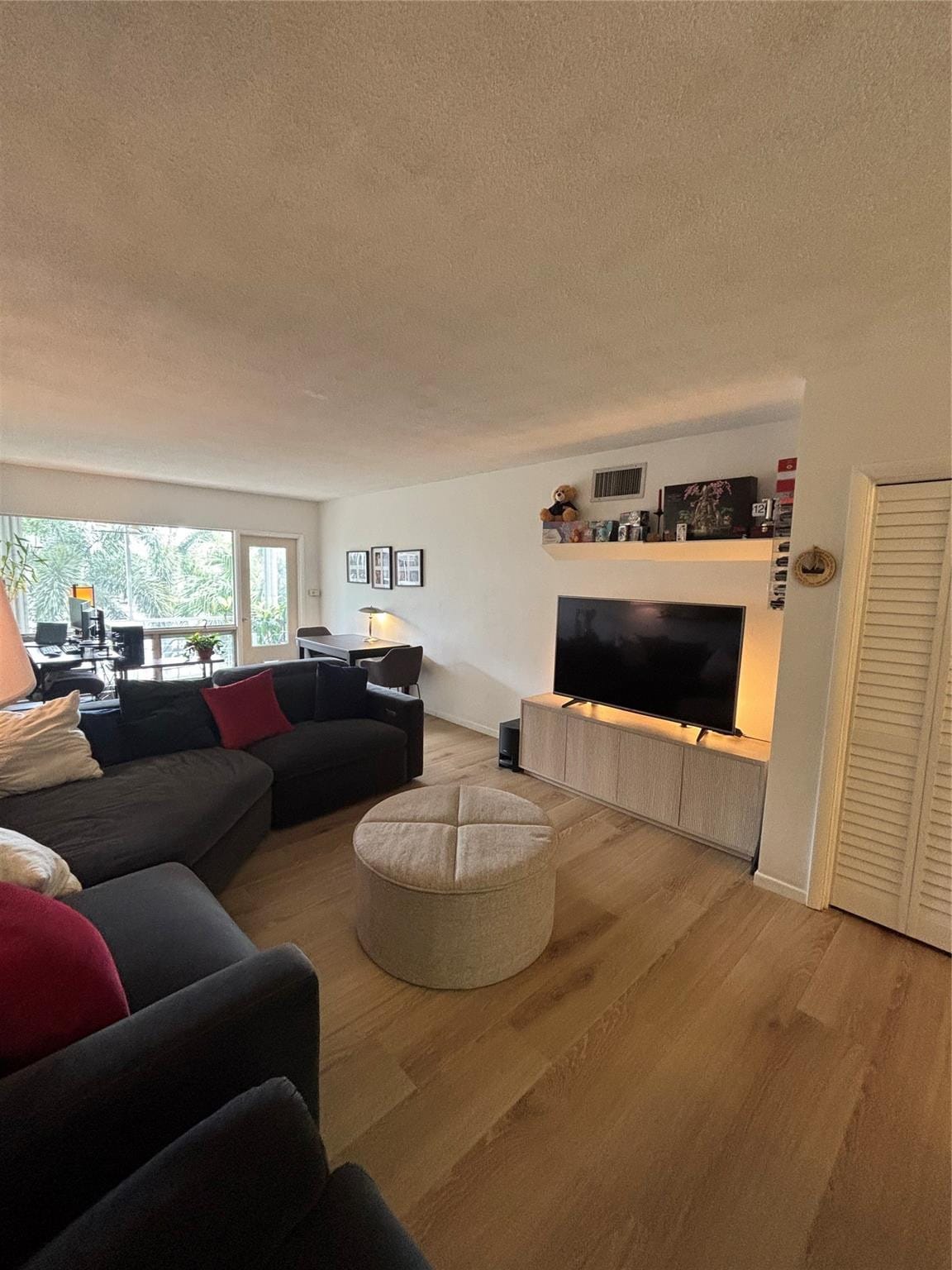 900 SW 12th Street 202 — photo 3