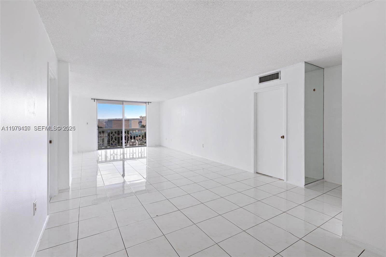 13155 Ixora Court 406, North Miami, FL 33181 photo 4