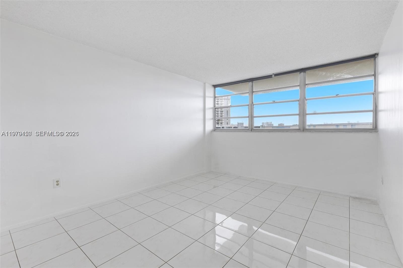 13155 Ixora Court 406, North Miami, FL 33181 photo 8
