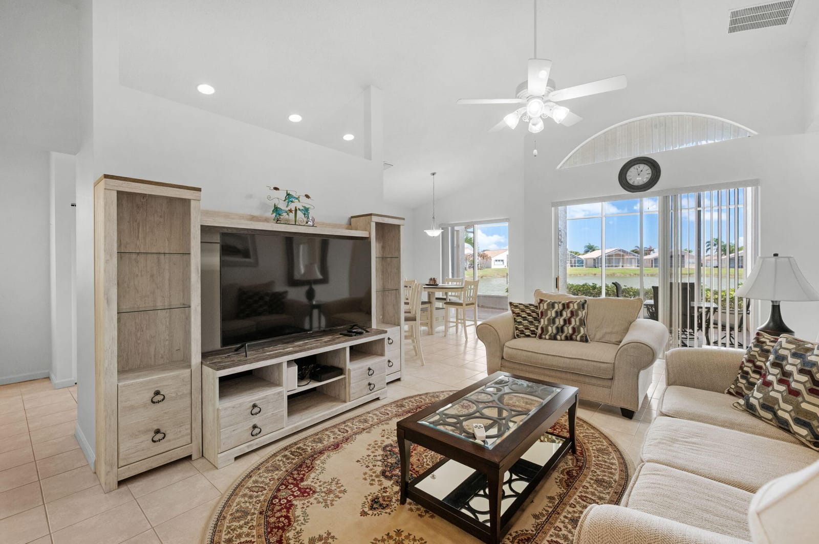 364 NW Sunview Way — photo 8