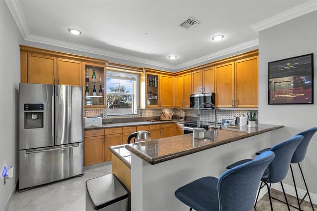 1033 NE 17th Way 1905, sold in Villa Medici Condo, Fort Lauderdale, FL