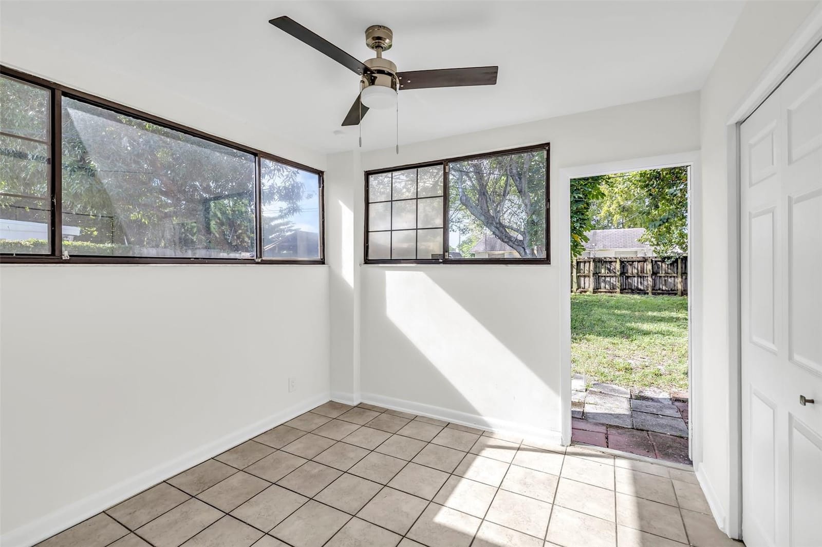 1317 NW 7th Terrace — photo 8