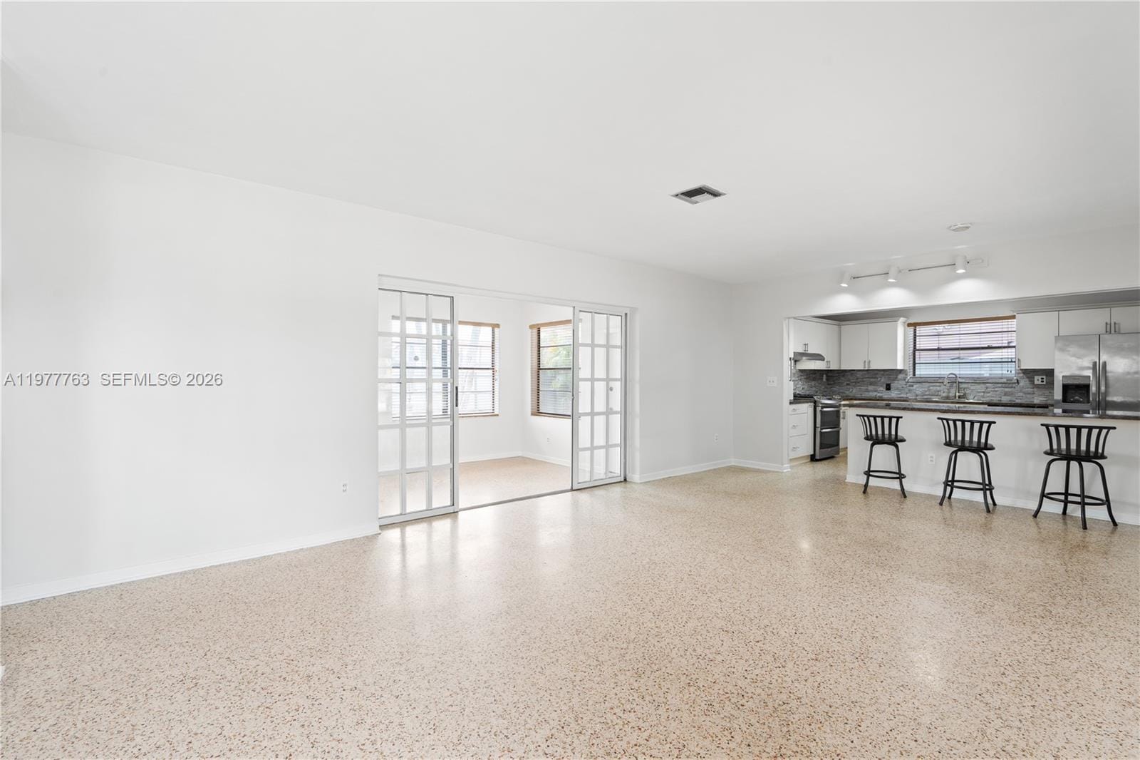 1100 W 53rd Terrace, Hialeah, FL 33012 photo 7