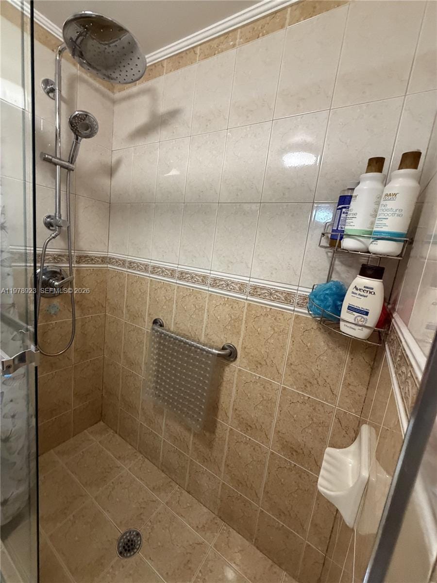 1800 W 54th Street 309, Hialeah, FL 33012 photo 23