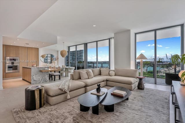 500 Alton Road 903, sold in Park Residences Condo, Miami Beach, FL