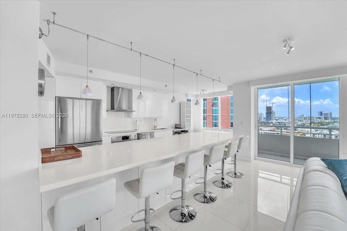 400 S Pointe Drive 1910, Miami Beach, FL 33139 photo 17