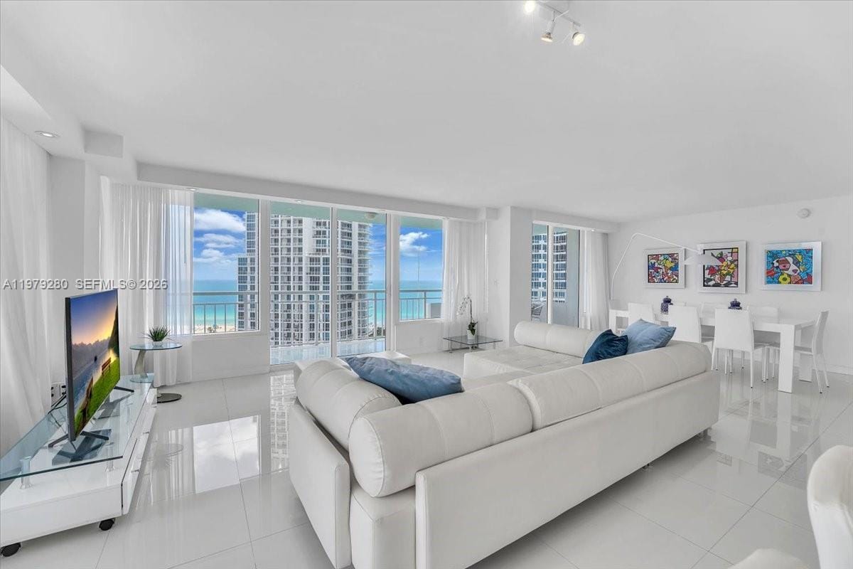 400 S Pointe Drive 1910, Miami Beach, FL 33139 photo 6