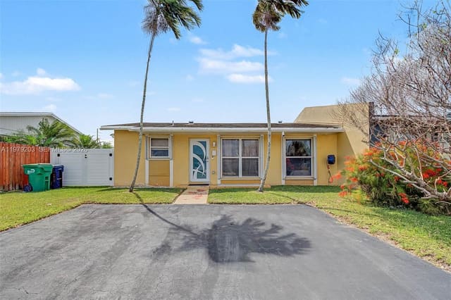 11416 SW 148th Terrace, sold in Richmond Townhouse, Miami, FL