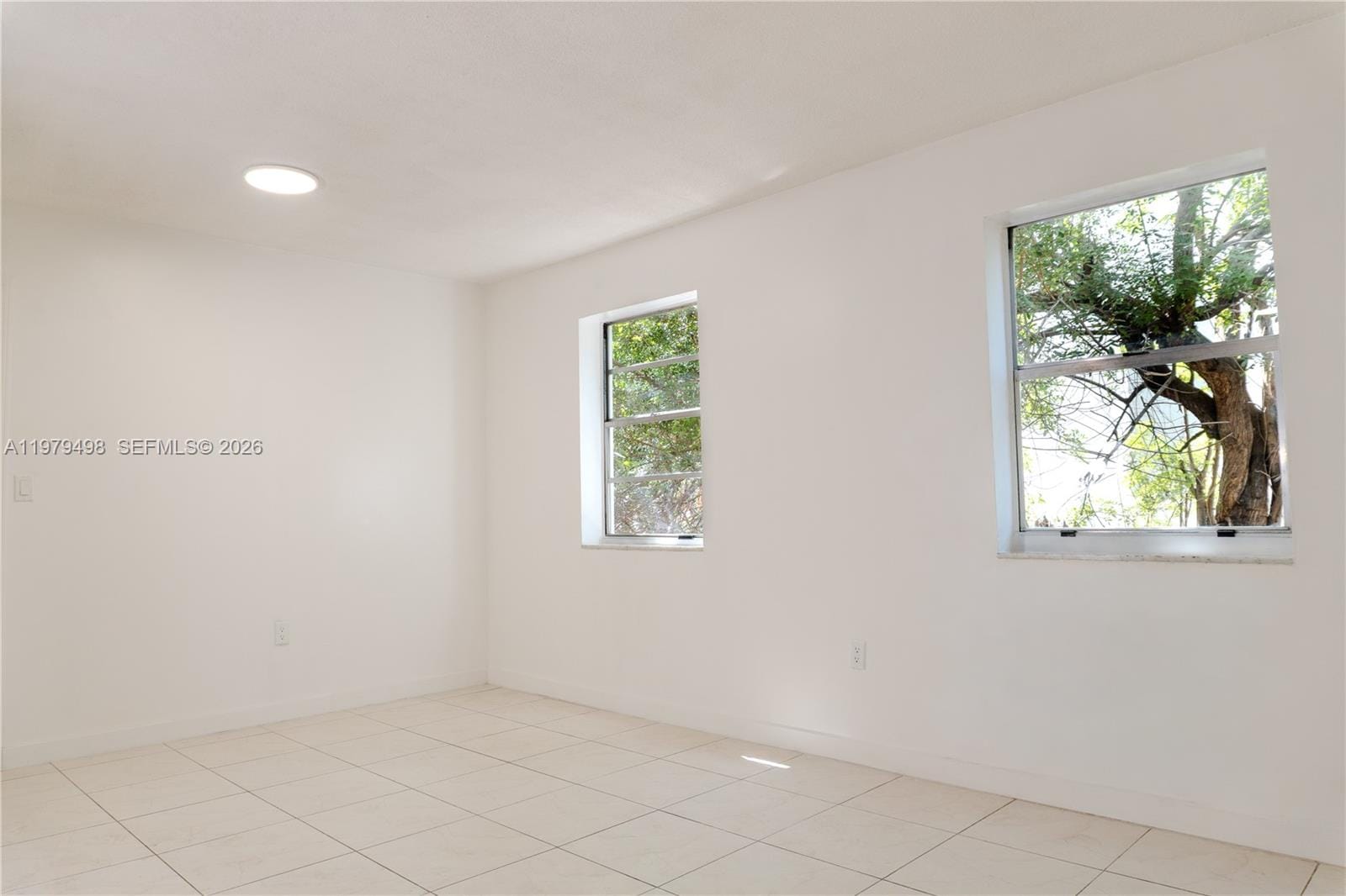 1525 NW 19th Terrace 15 — photo 5
