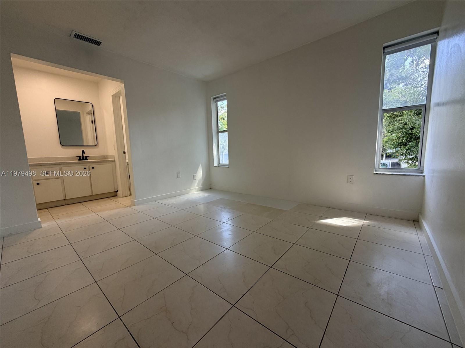 1525 NW 19th Terrace 15 — photo 8