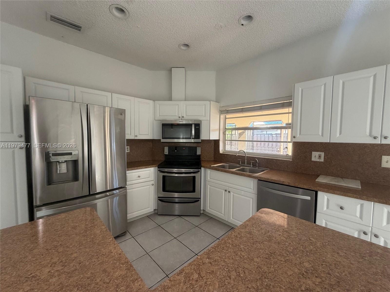 1090 NW 128th Court, Miami, FL 33182 photo 16