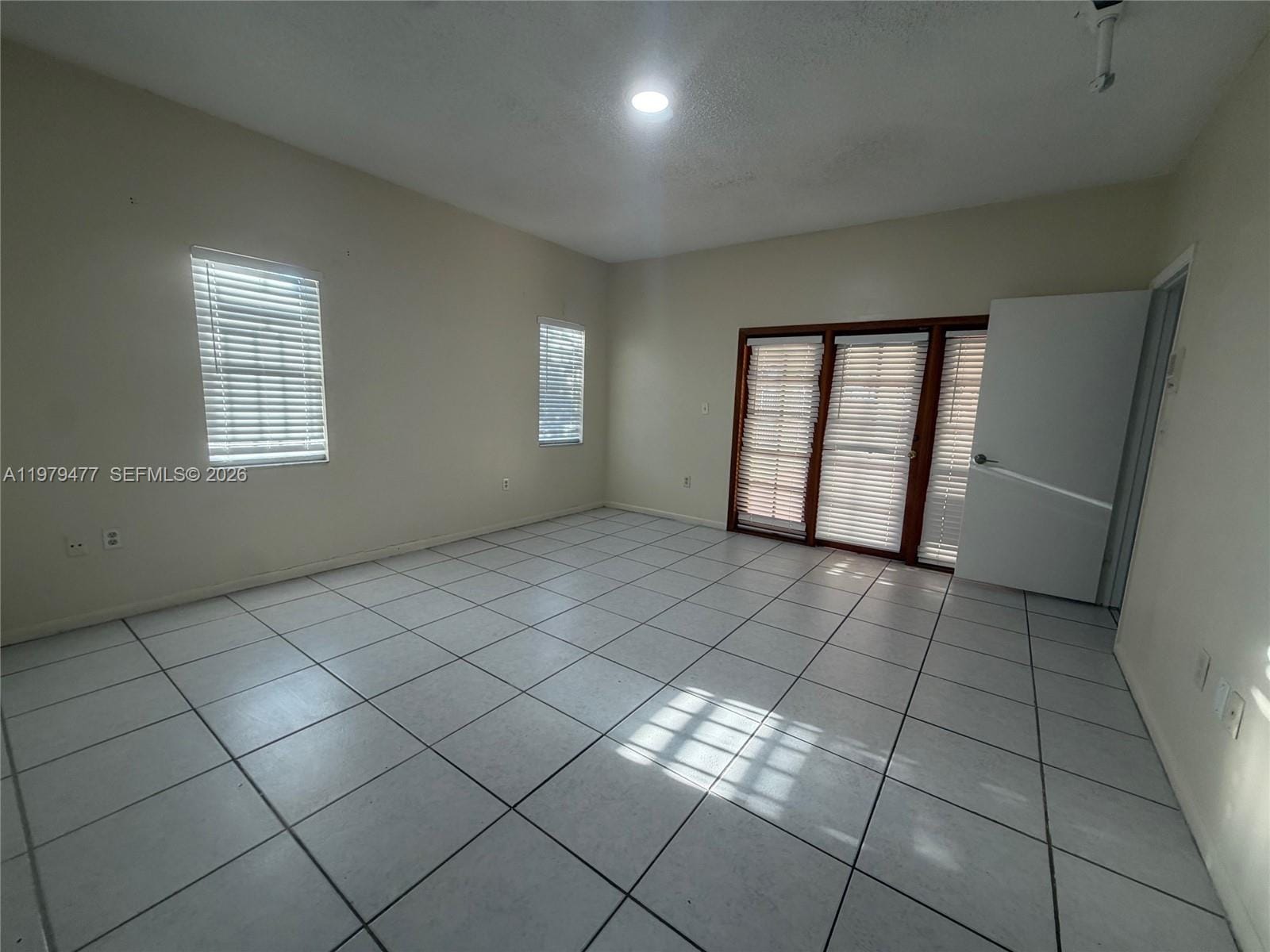 1090 NW 128th Court, Miami, FL 33182 photo 25