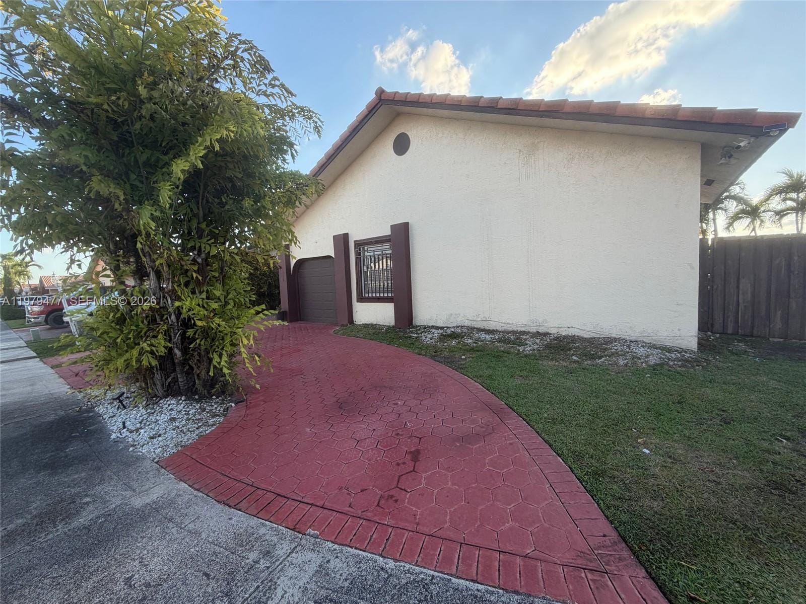 1090 NW 128th Court, Miami, FL 33182 photo 4