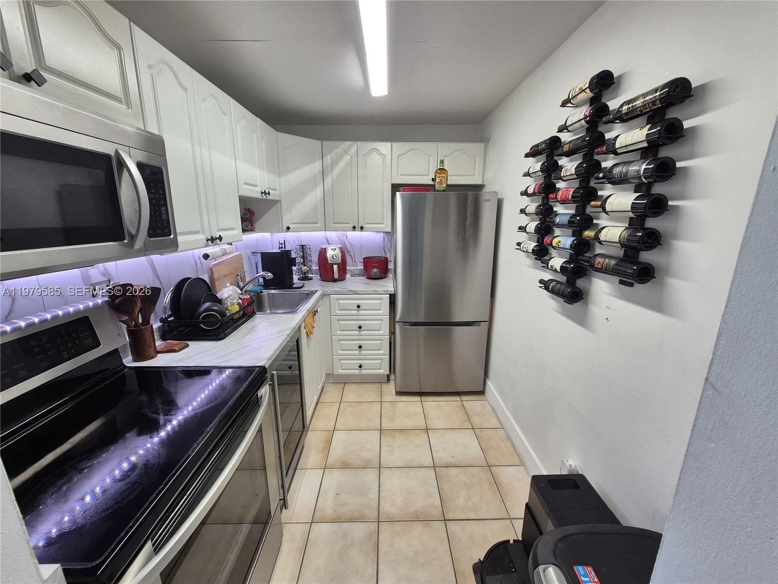 8405 NW 8th Street 304 — photo 12
