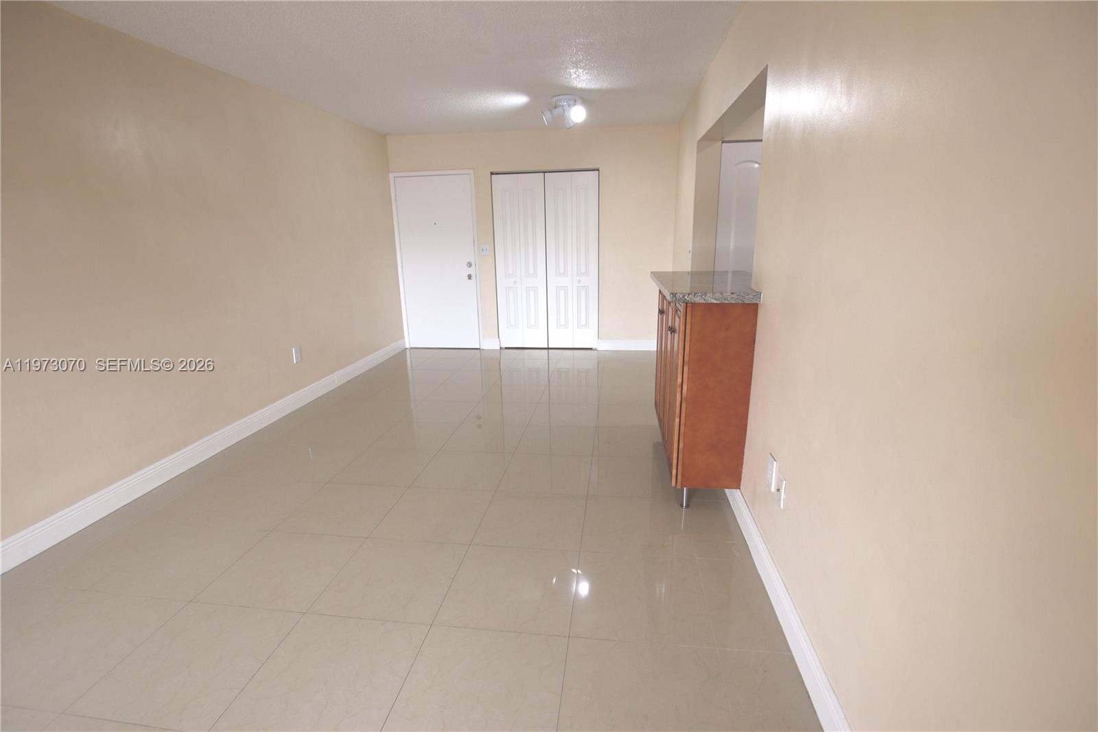 690 W Park Drive 2-204, Miami, FL 33172 photo 21