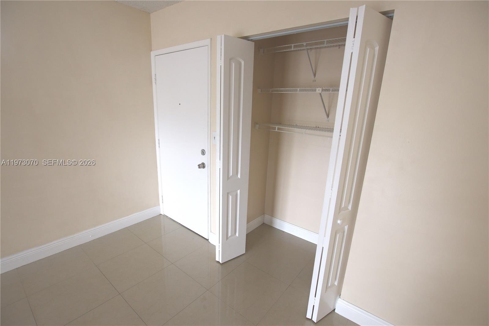690 W Park Drive 2-204, Miami, FL 33172 photo 23