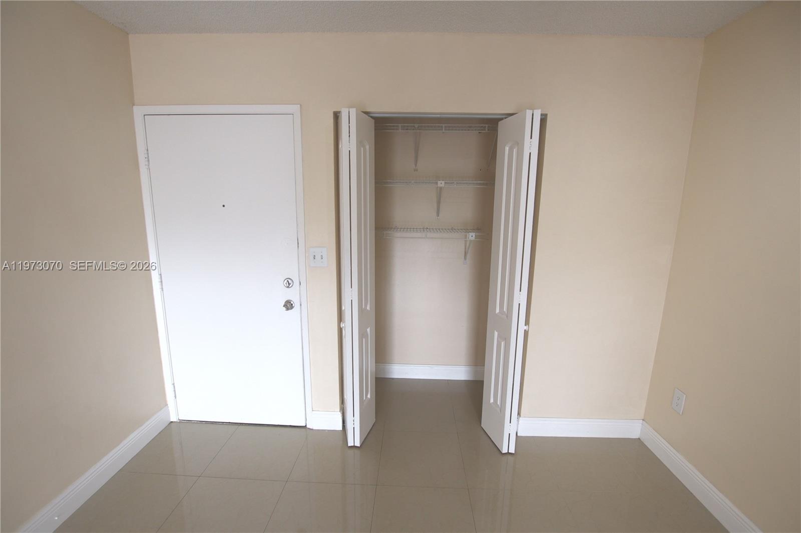 690 W Park Drive 2-204, Miami, FL 33172 photo 24