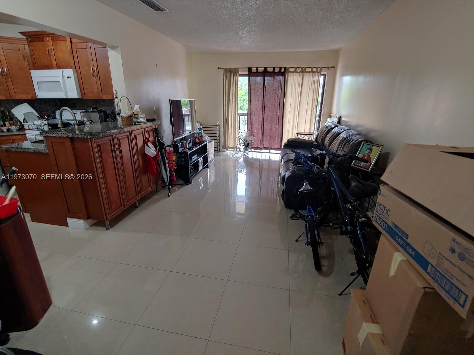 690 W Park Drive 2-204, Miami, FL 33172 photo 25