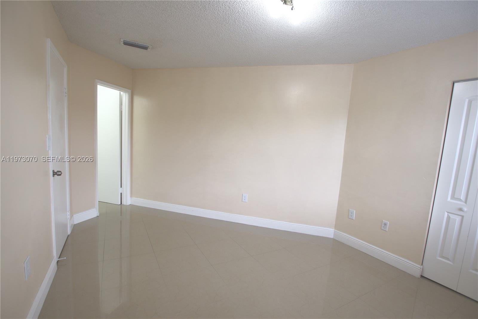 690 W Park Drive 2-204, Miami, FL 33172 photo 28