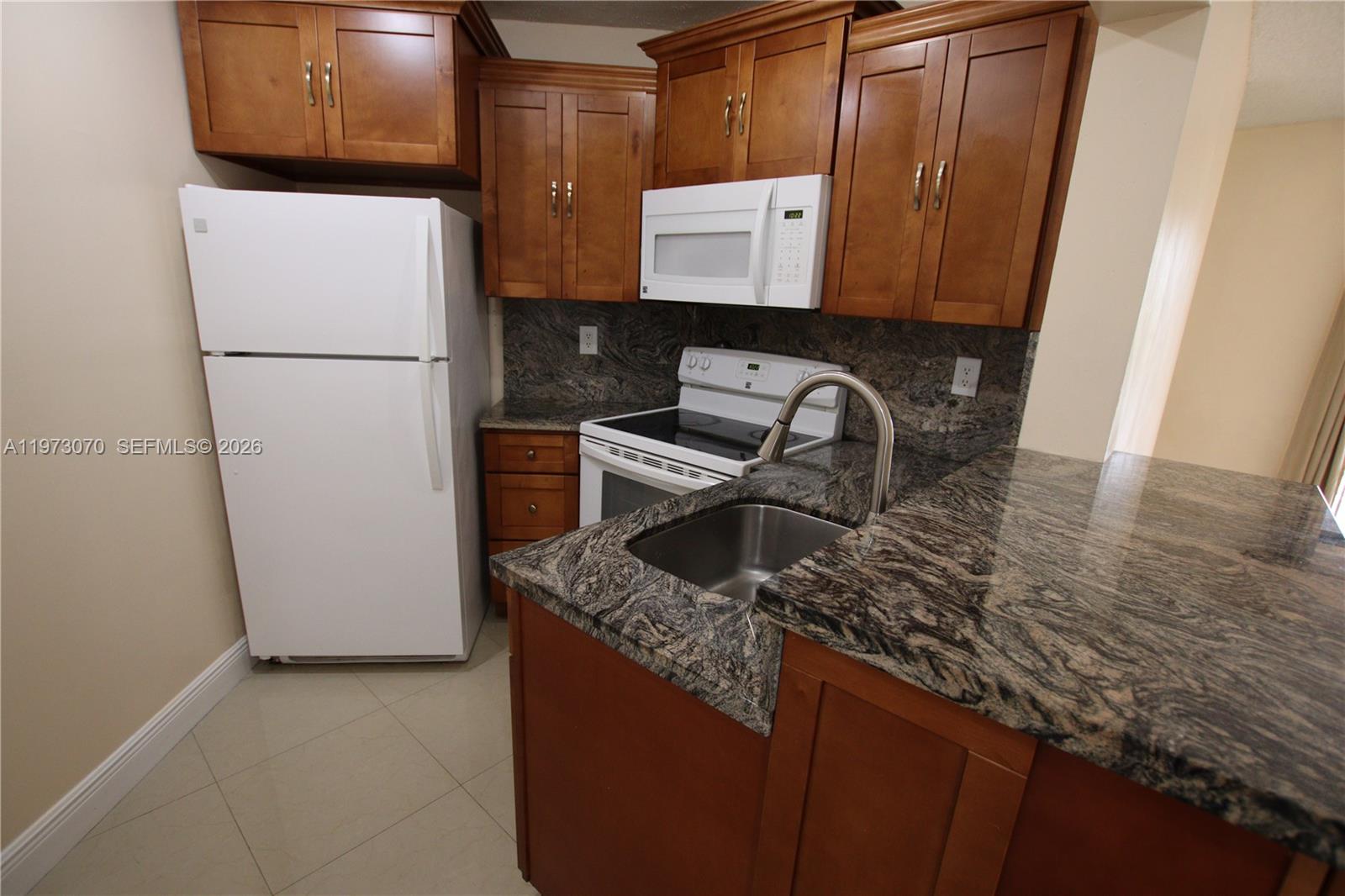 690 W Park Drive 2-204 — photo 10