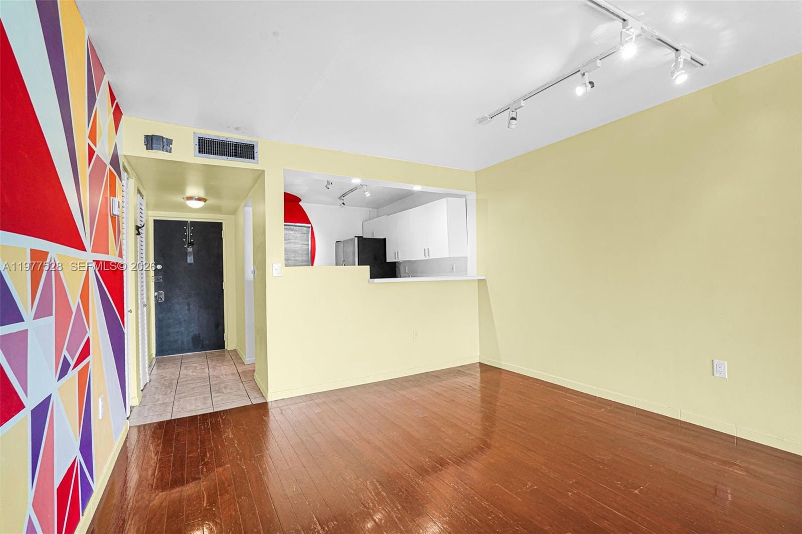 950 Euclid Avenue 306 — photo 4