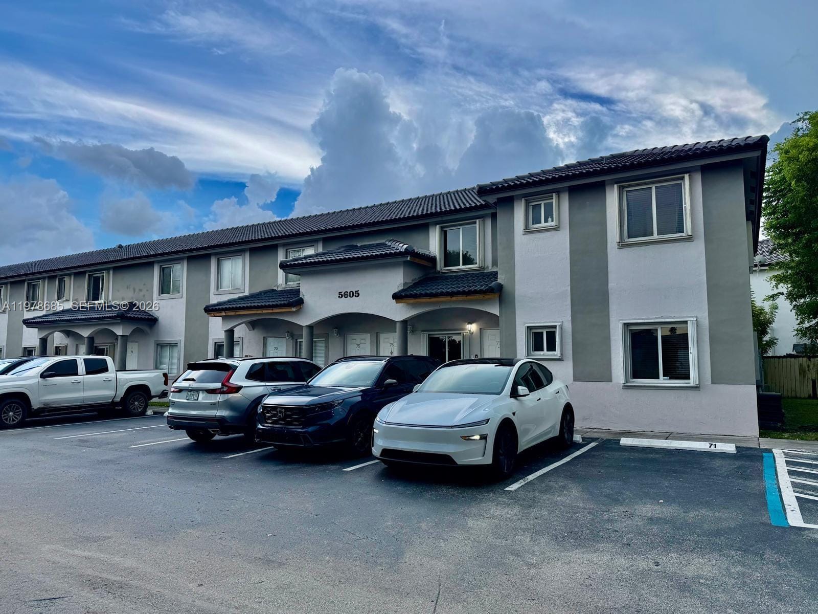 5605 NW 109th Avenue 76, Doral, FL 33178 photo 1