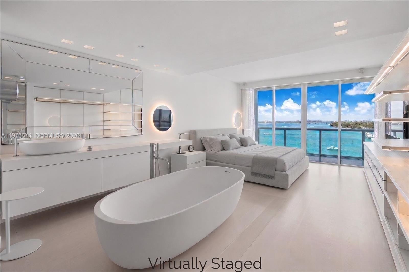 10 Venetian Way 904, Miami Beach, FL 33139 photo 4