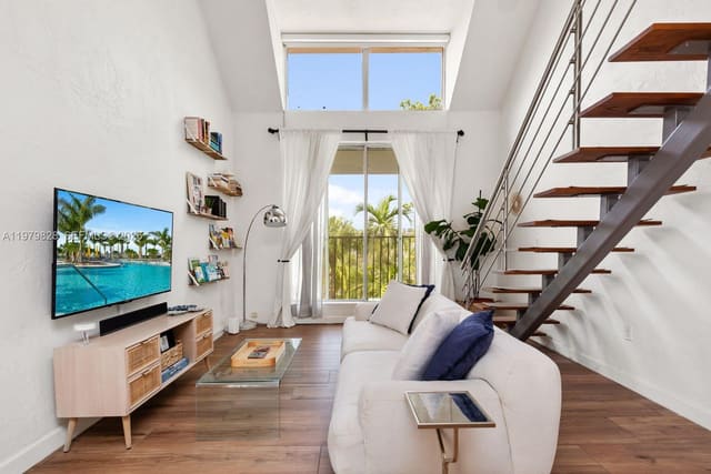 6884 N Kendall Drive C401, sold in Dadeland Grove Condo, Pinecrest, FL