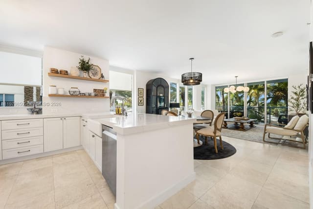 2831 N Ocean Boulevard 207N, Sapphire Fort Lauderdale, Fort Lauderdale, FL